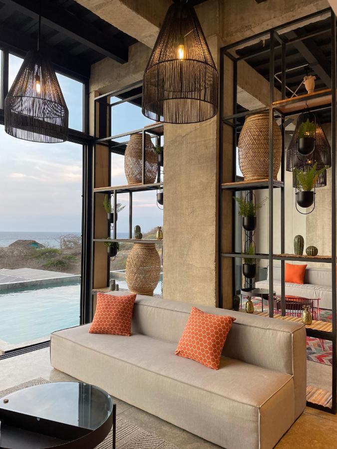 Eolia Sustainable Design Hotel Manta Exterior photo