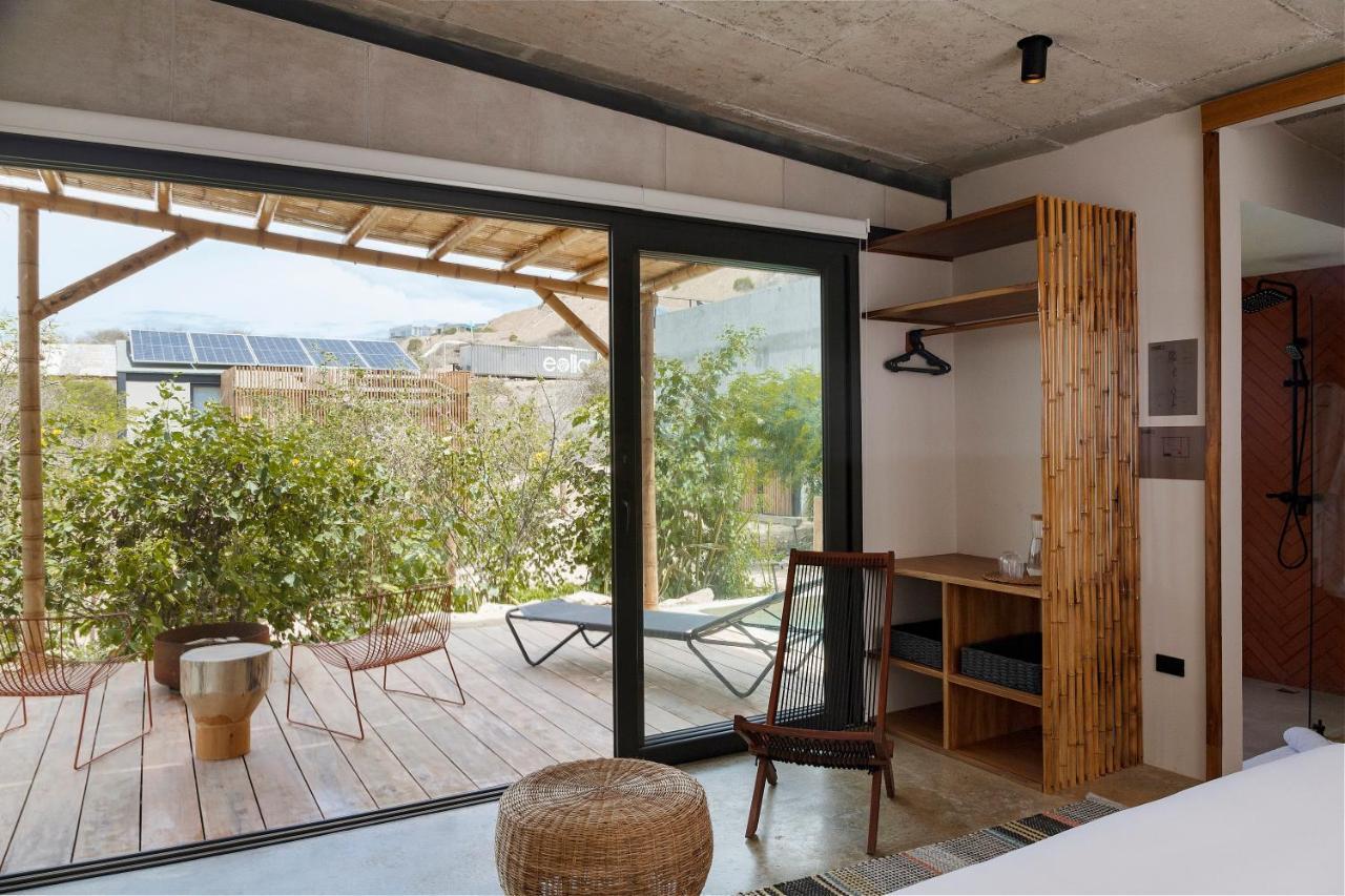 Eolia Sustainable Design Hotel Manta Exterior photo