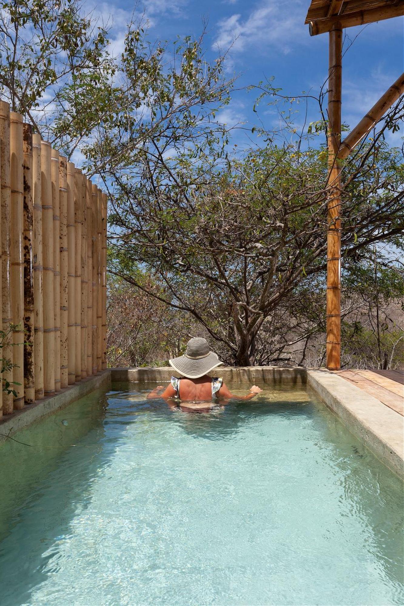 Eolia Sustainable Design Hotel Manta Exterior photo